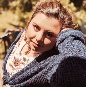 Meet your Posher, Hayley